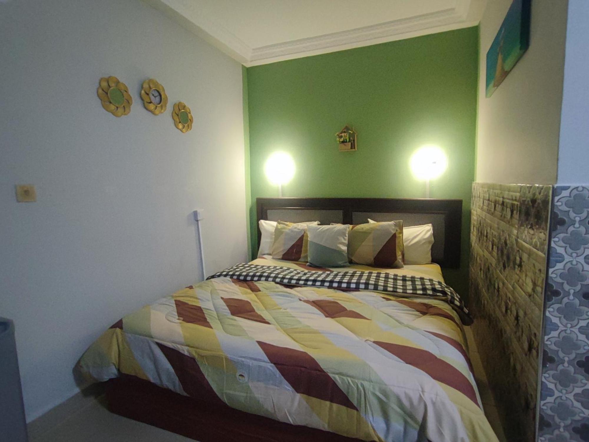 Hotel Ellisa Hospitality And Spa à Accra Extérieur photo