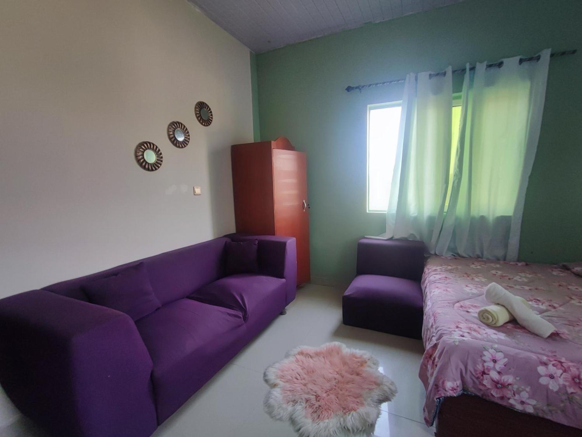 Hotel Ellisa Hospitality And Spa à Accra Extérieur photo