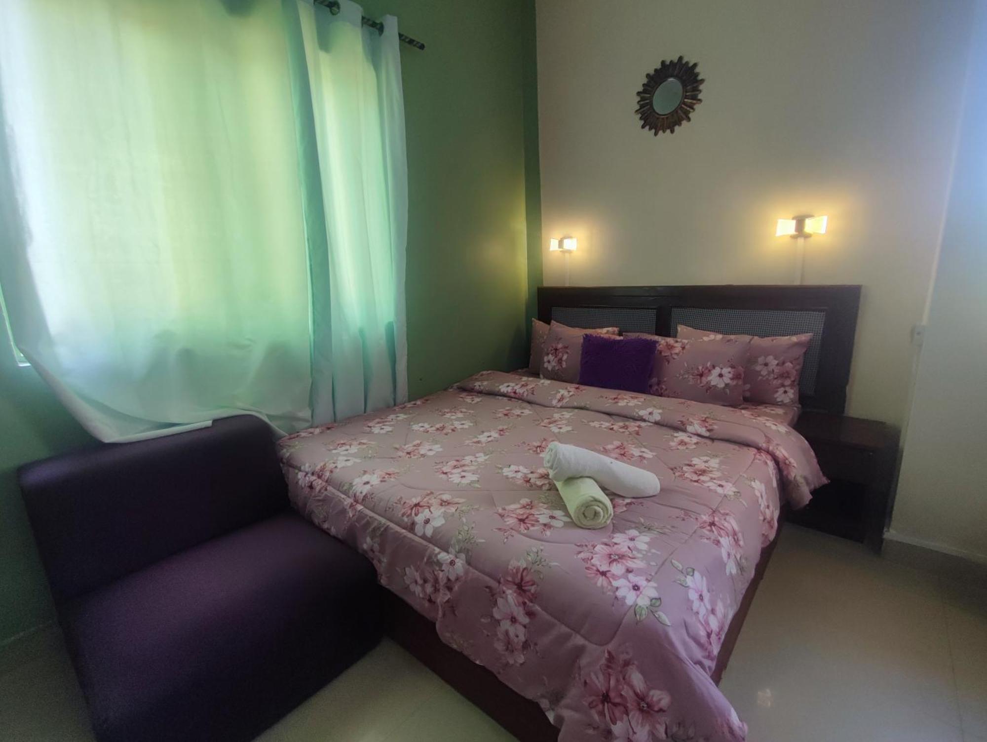 Hotel Ellisa Hospitality And Spa à Accra Extérieur photo